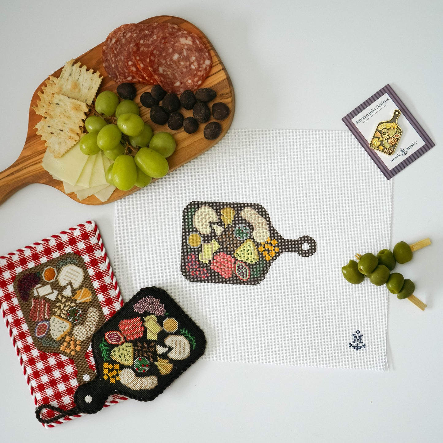Charcuterie Board Needle Minder