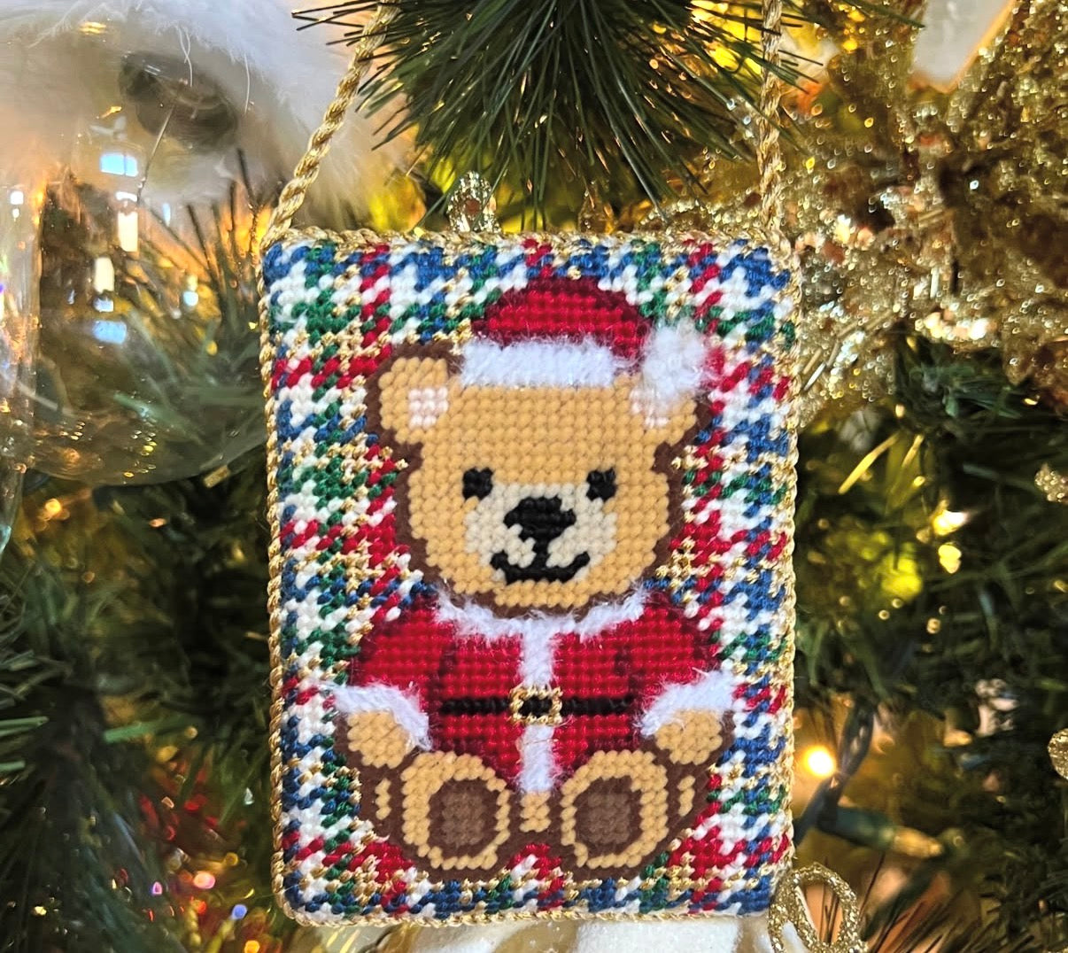 Saturday, 8/8 - Square Ornament Finishing Class with Nashville Needlepointer - Jersey City Studio