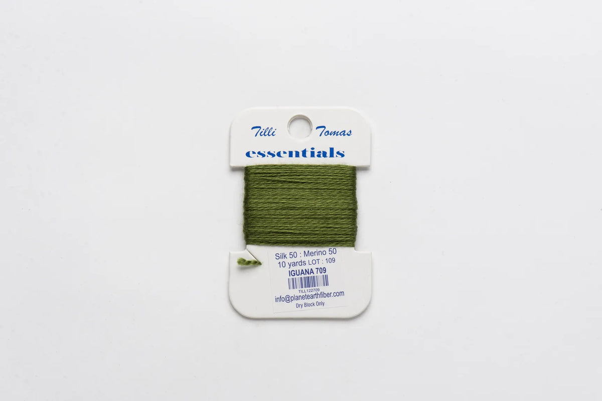Essentials Card - 709 Iguana